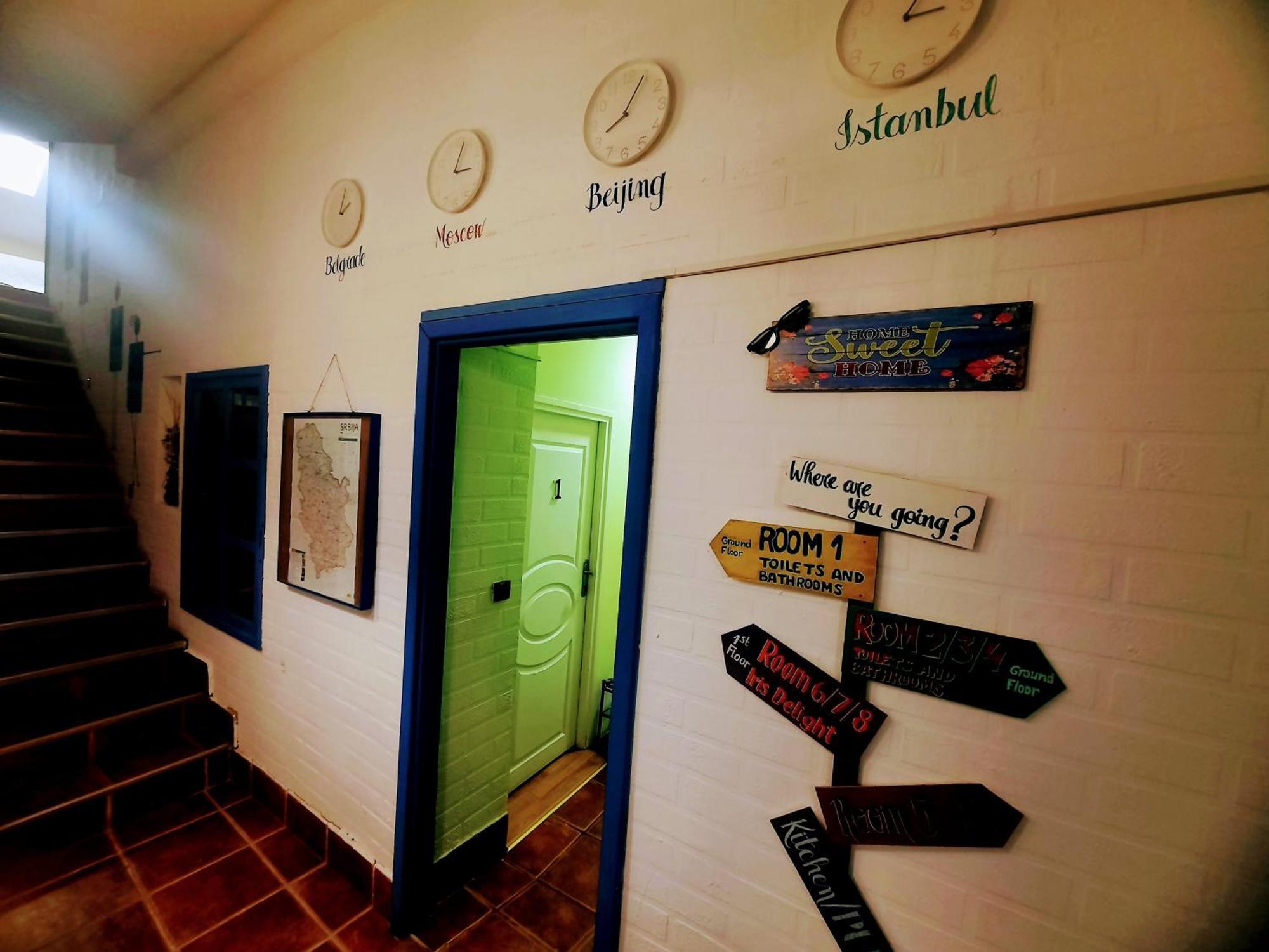 Hostel Iris Beograd Ngoại thất bức ảnh