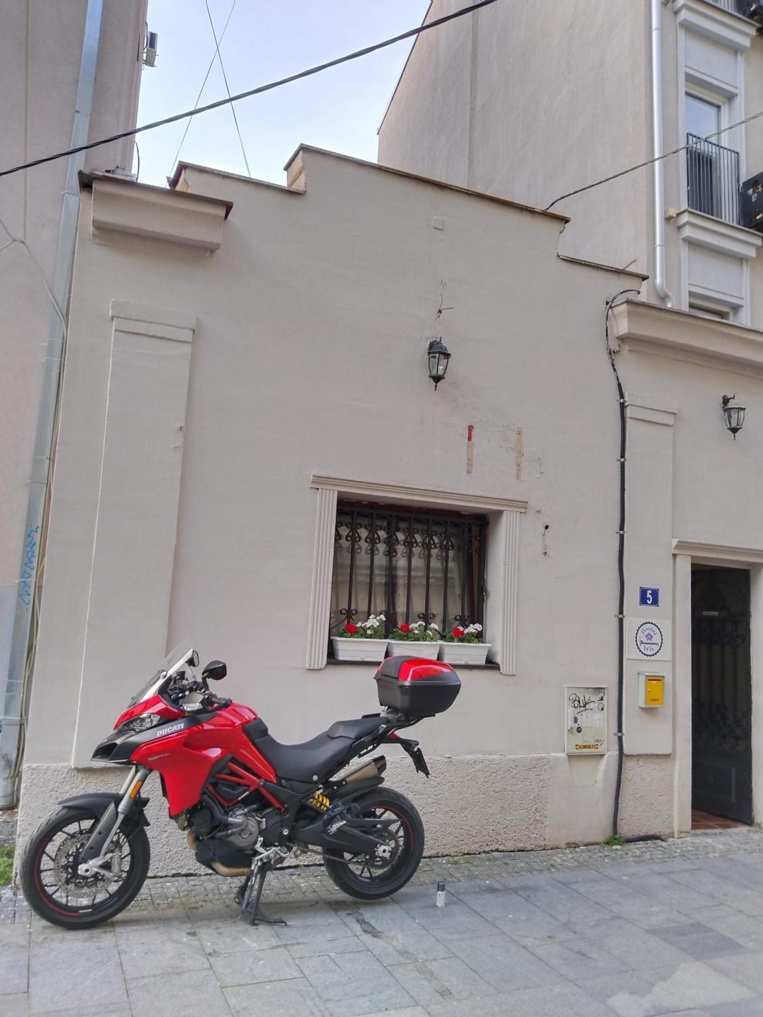 Hostel Iris Beograd Ngoại thất bức ảnh