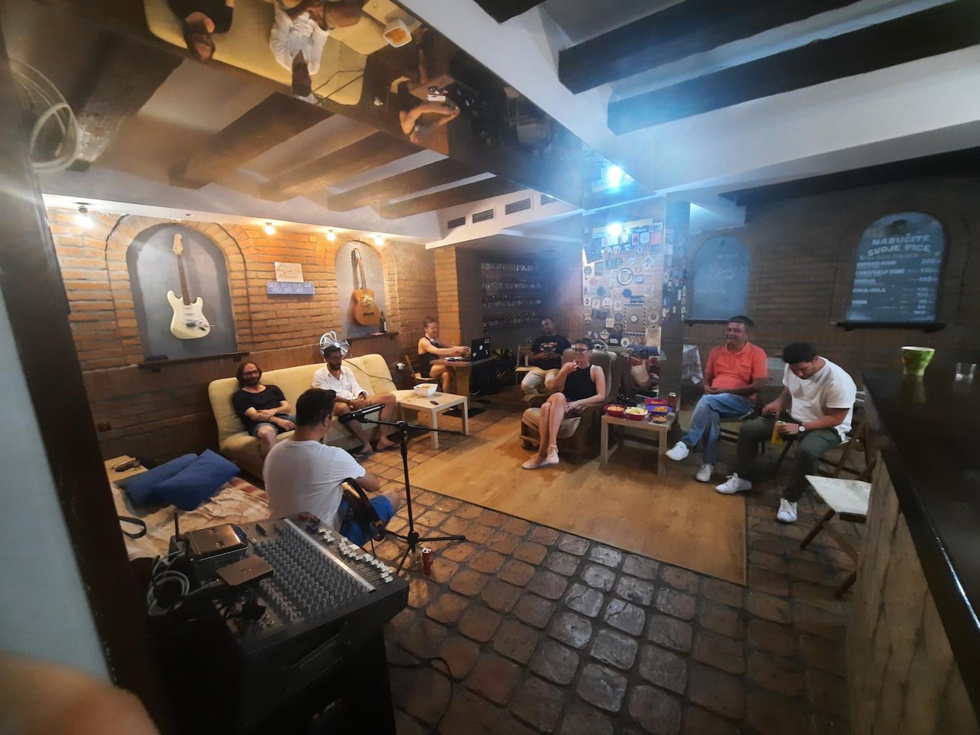 Hostel Iris Beograd Ngoại thất bức ảnh