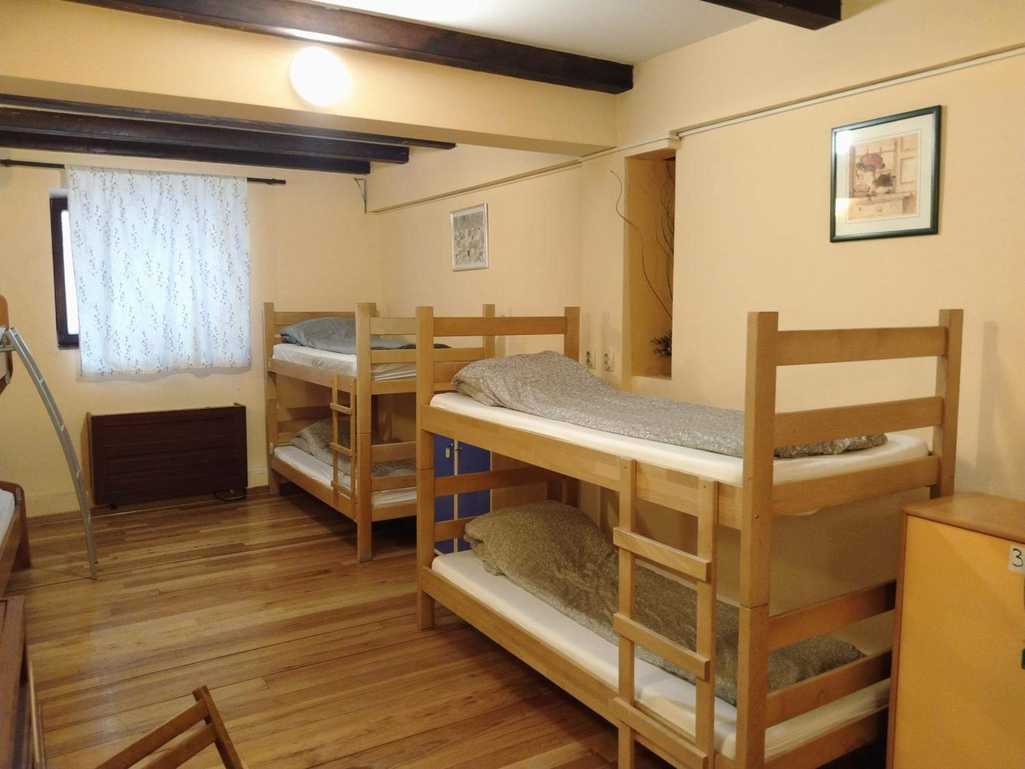 Hostel Iris Beograd Ngoại thất bức ảnh