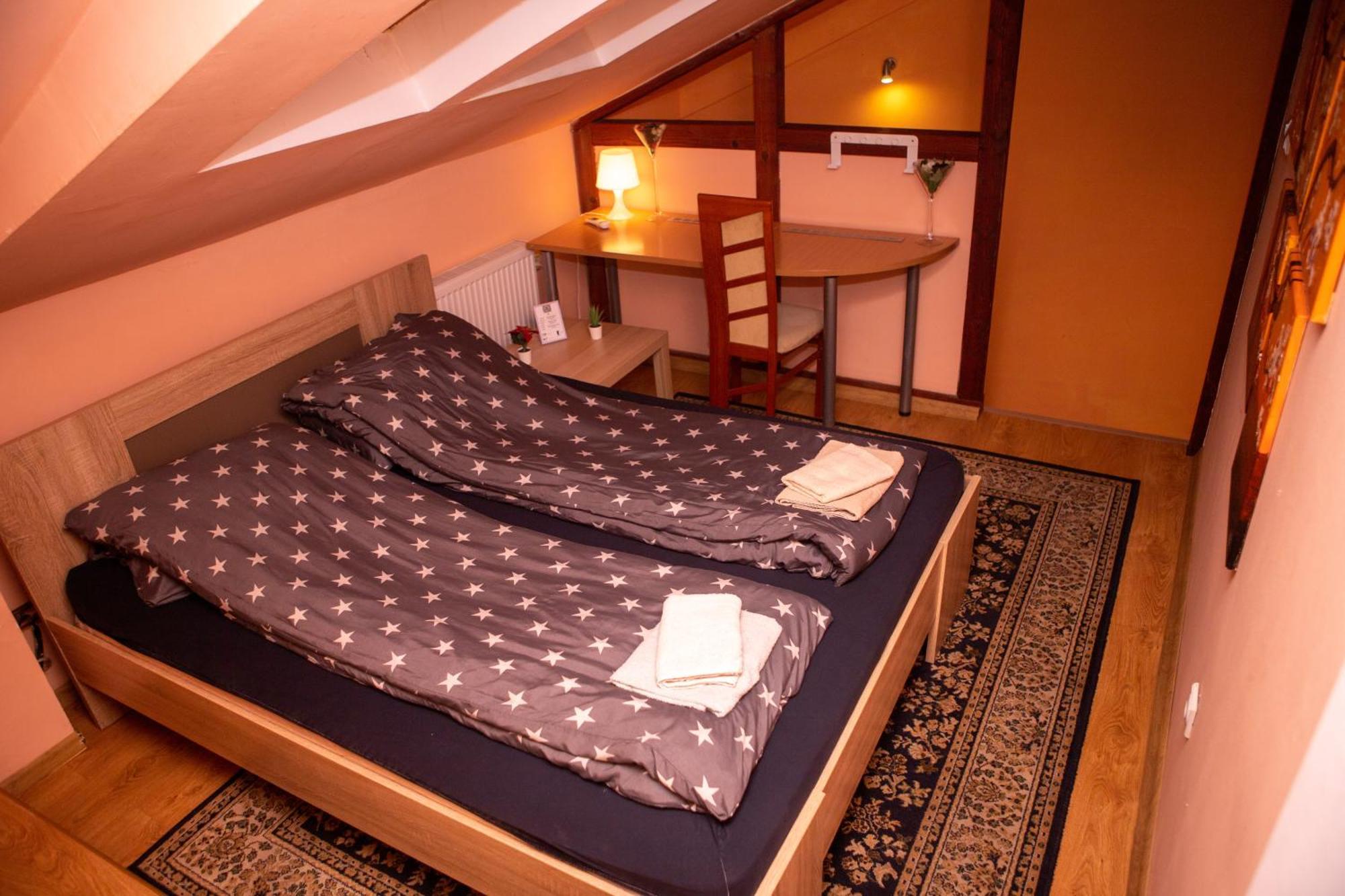 Hostel Iris Beograd Ngoại thất bức ảnh